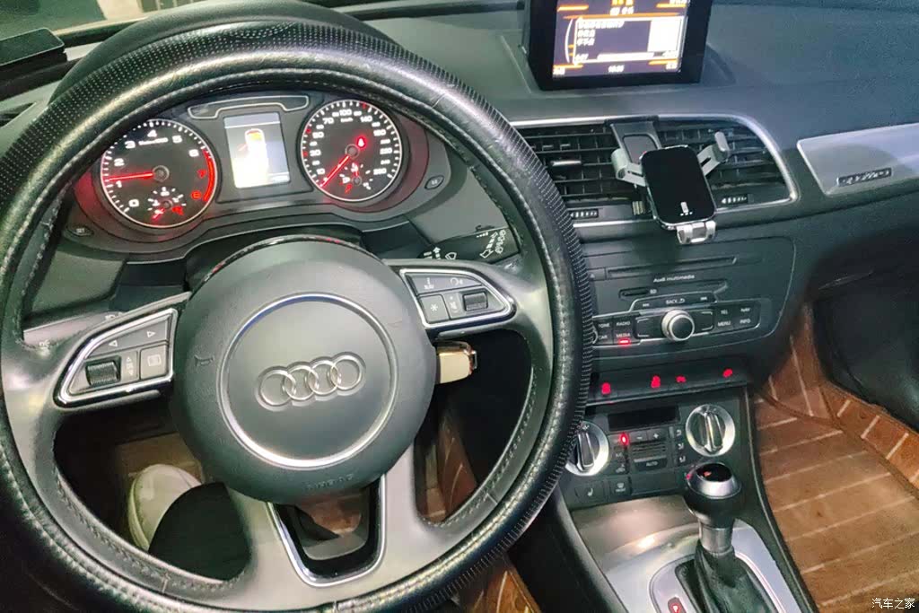Audi Q3, 2016 12
