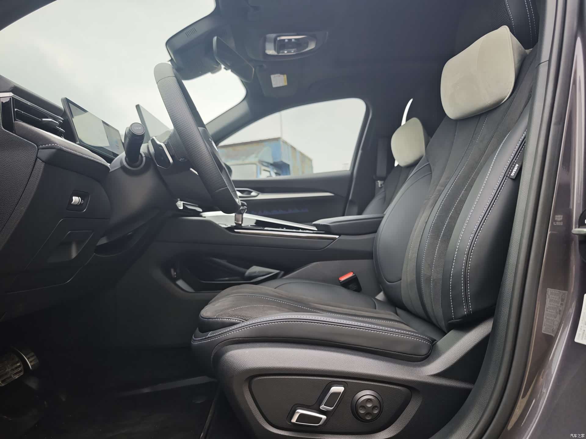 Geely Preface, 2025 8