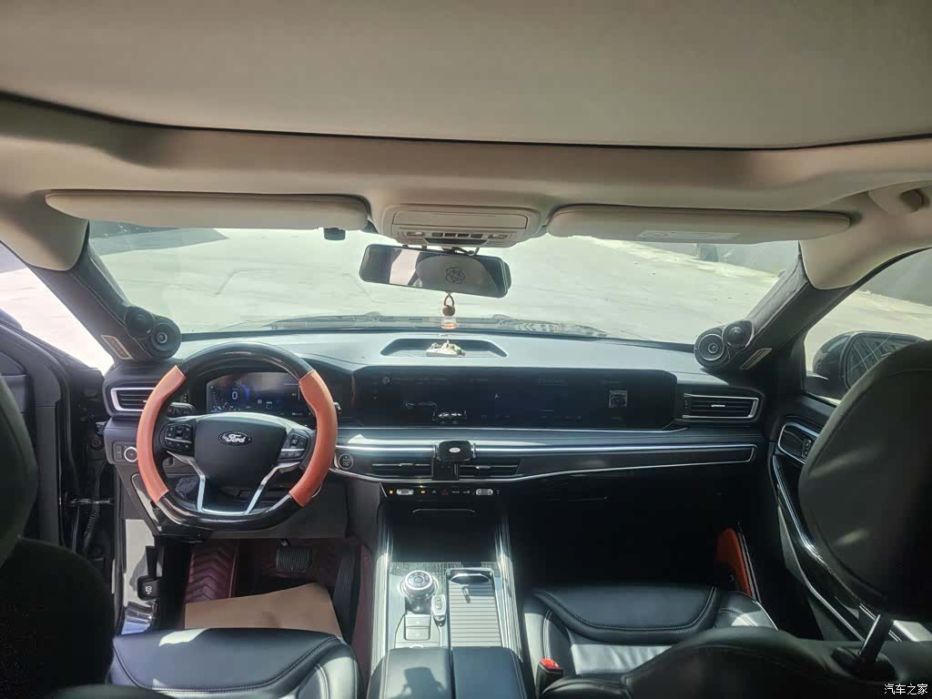 Ford Explorer, 2024 12