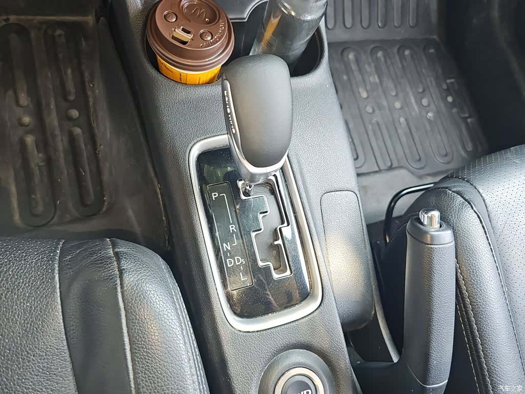 Mitsubishi Outlander, 2015 15