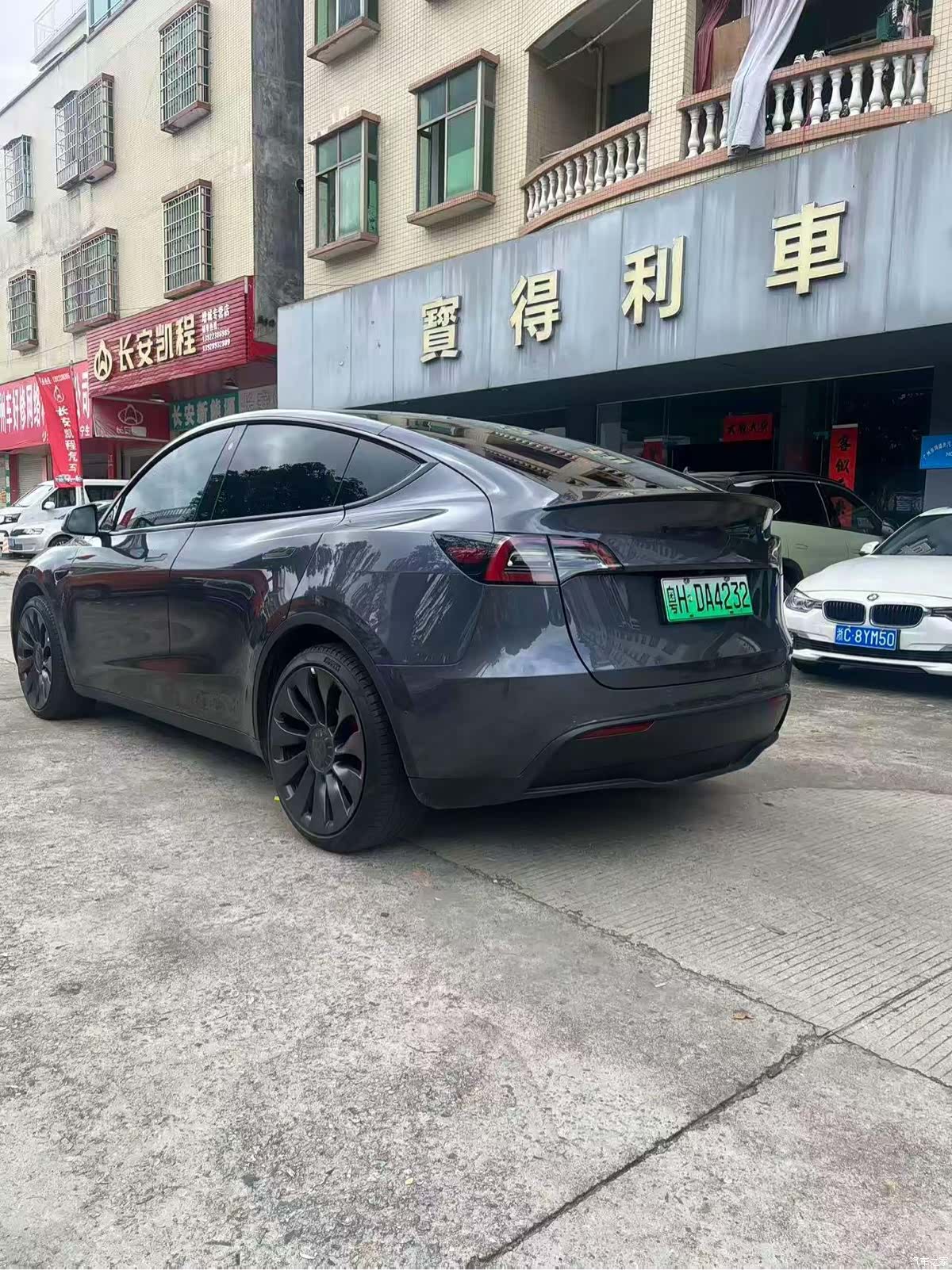 Tesla Model Y, 2022 8