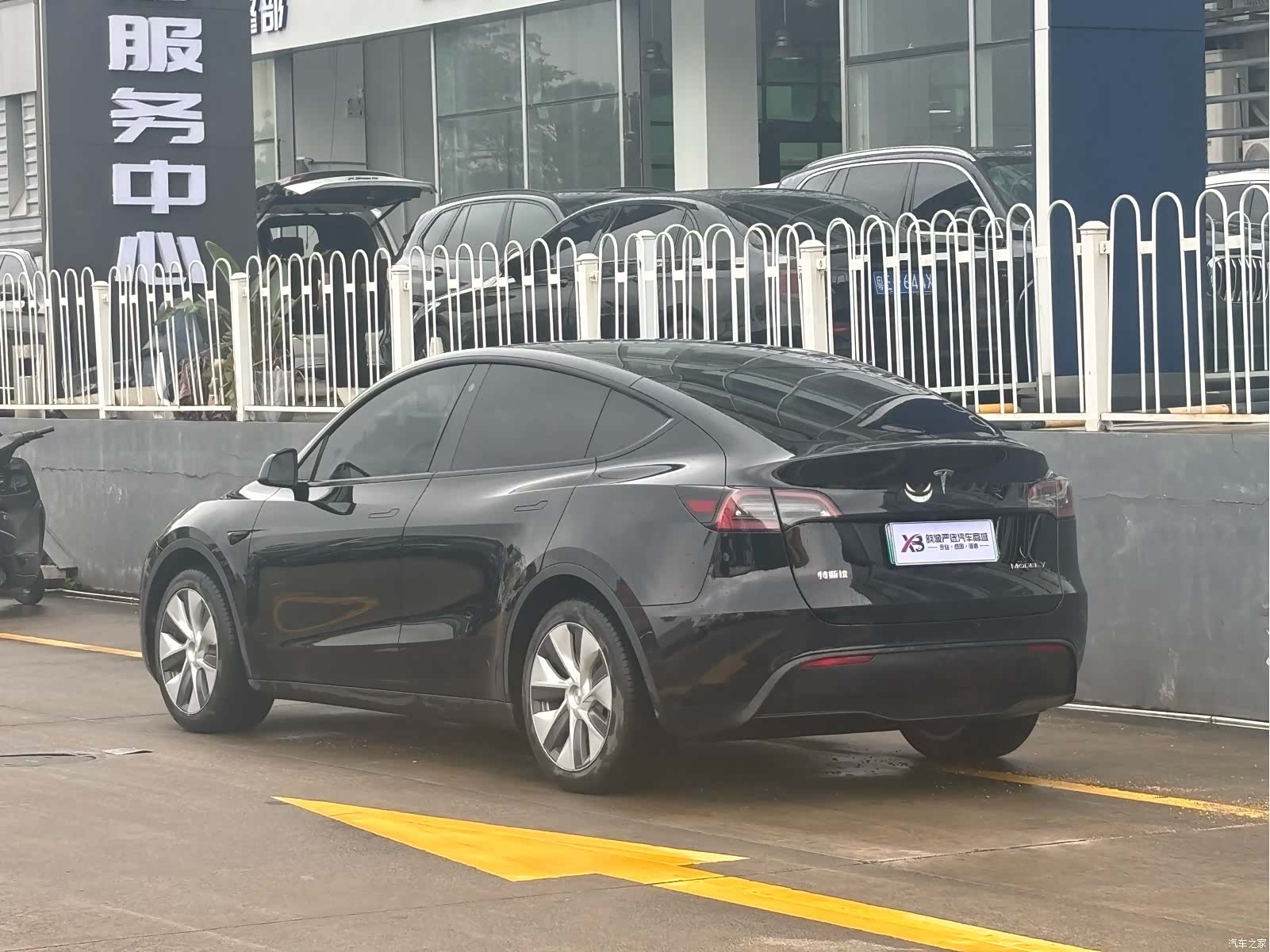 Tesla Model Y, 2023 все фото