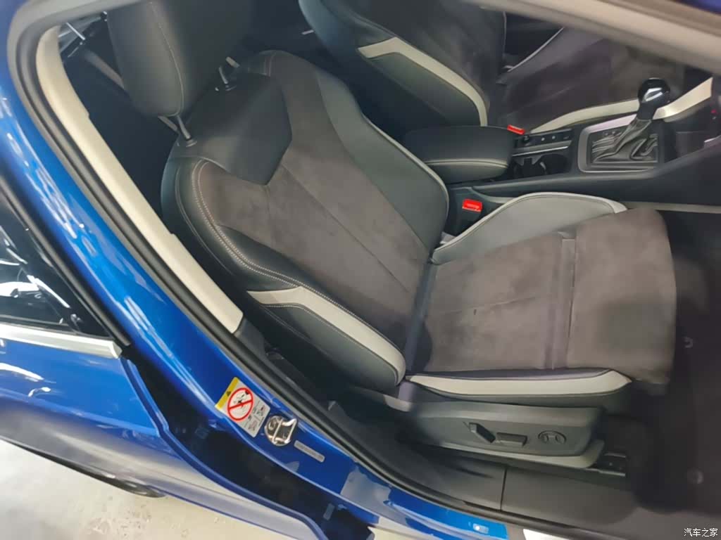 Audi Q3, 2019 25