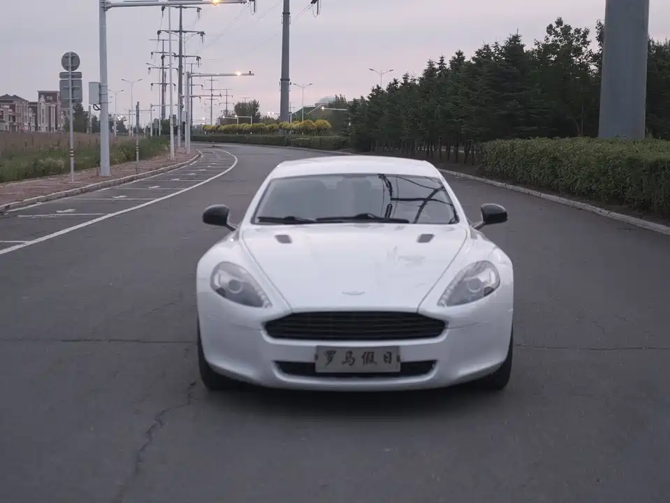 Aston Martin Rapide