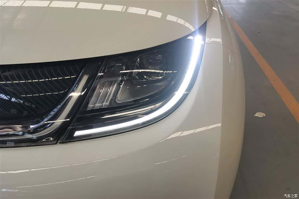 BYD Dolphin, 2024 все фото