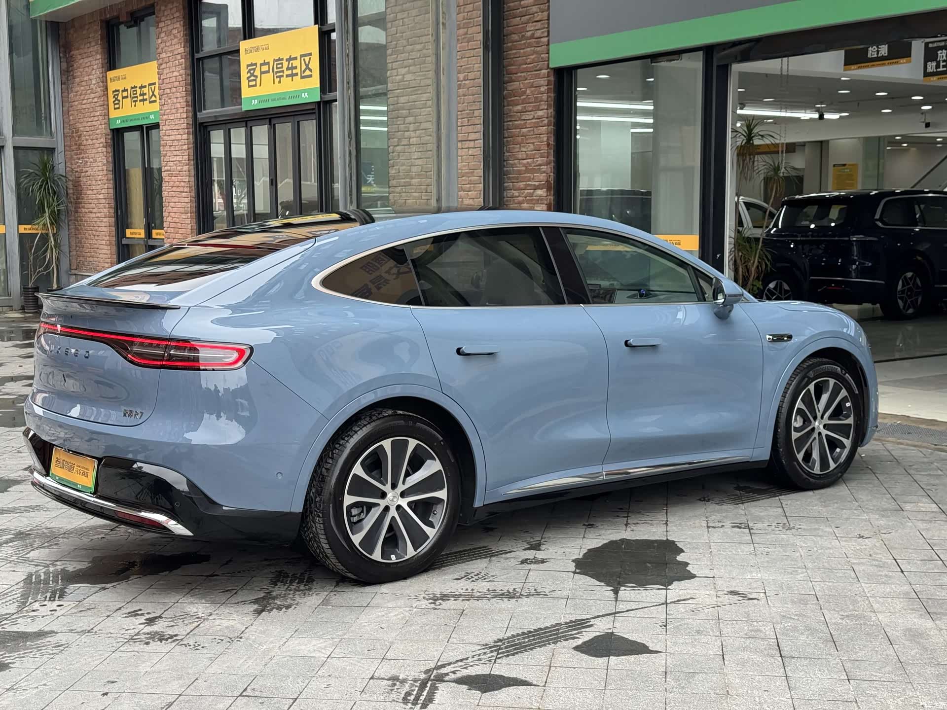 Luxeed R7, 2025 6