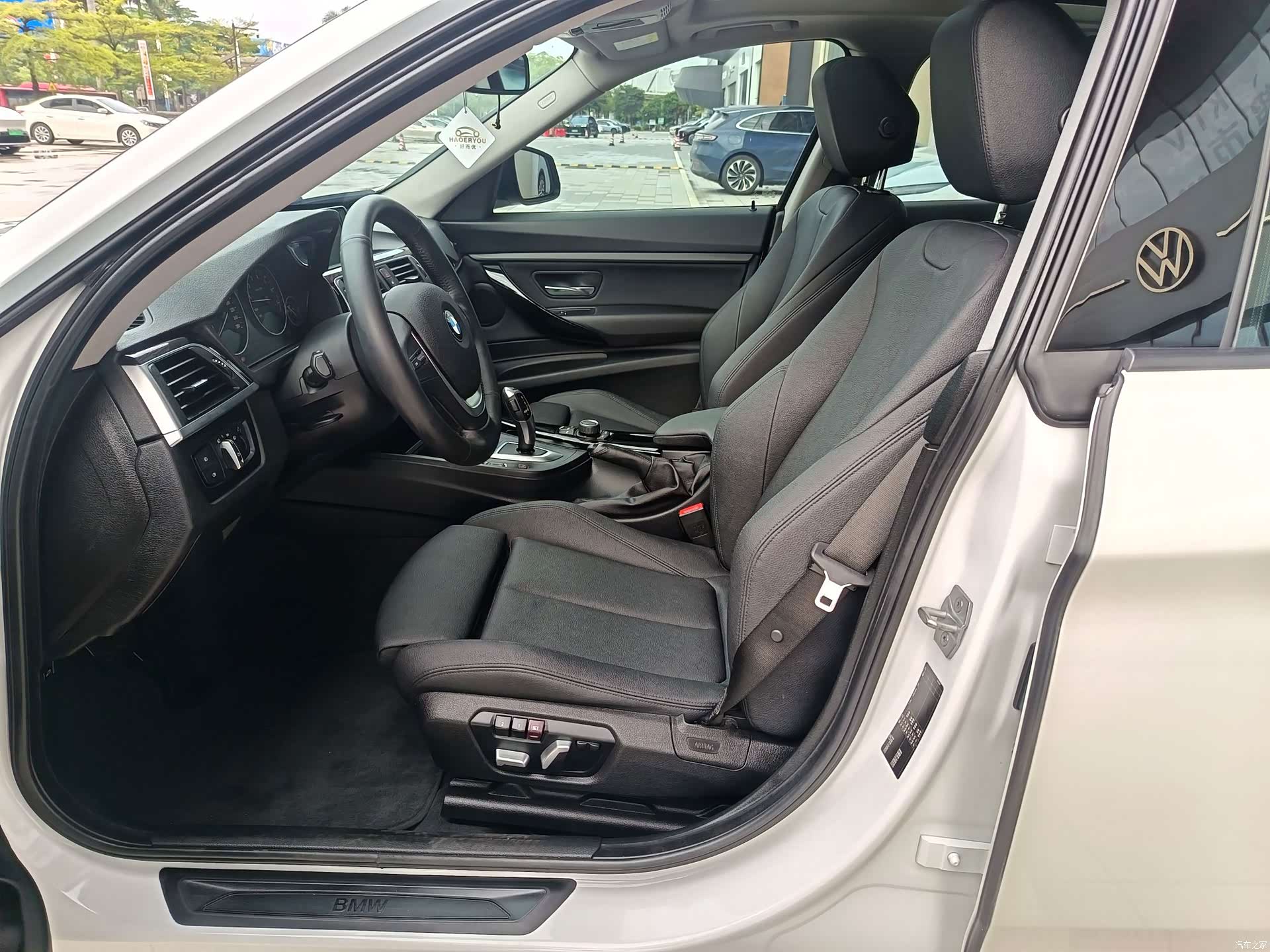 BMW 3 Series, 2017 все фото