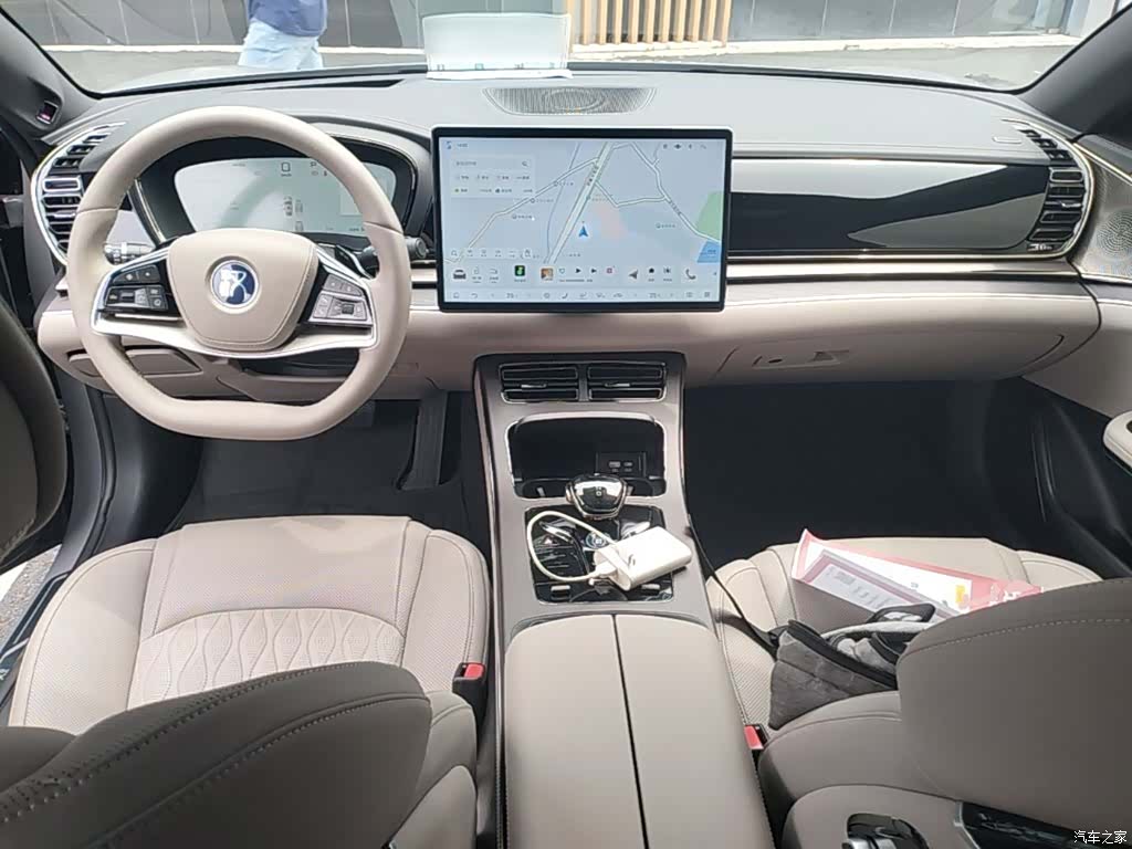 BYD Han, 2025 10