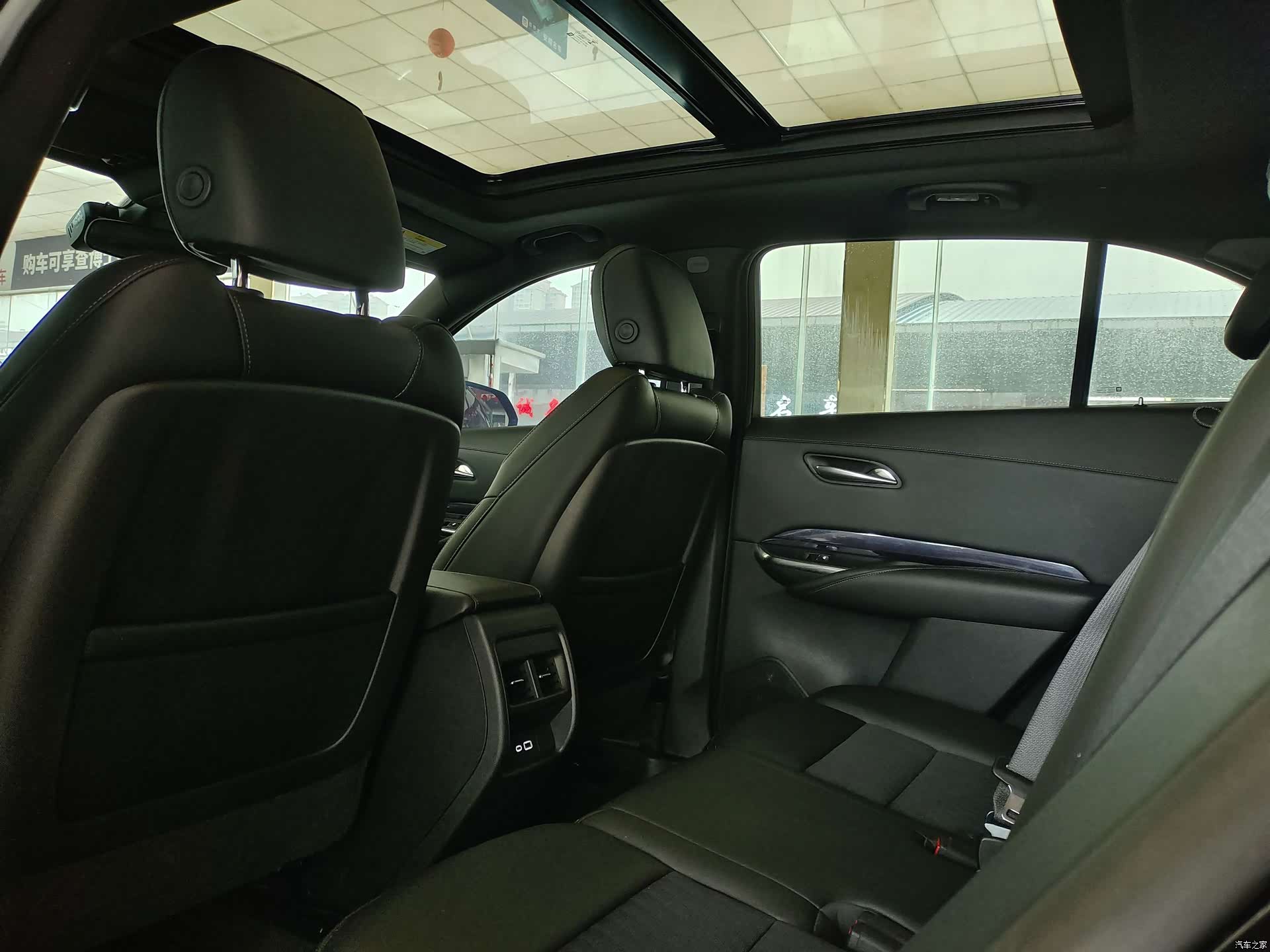 Cadillac XT4, 2022 20