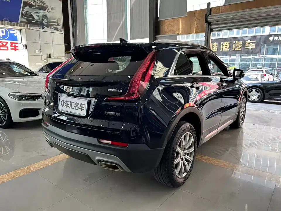 Cadillac XT4