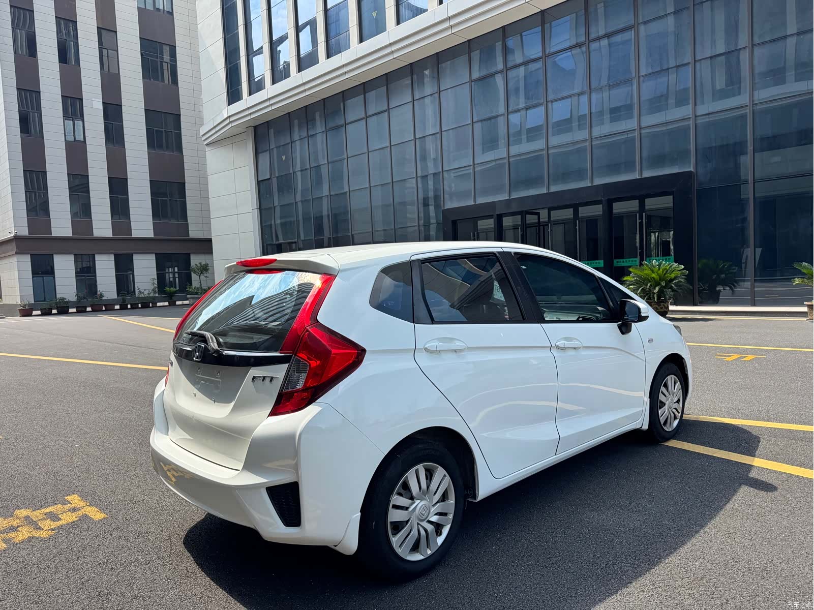 Honda Fit, 2016 все фото