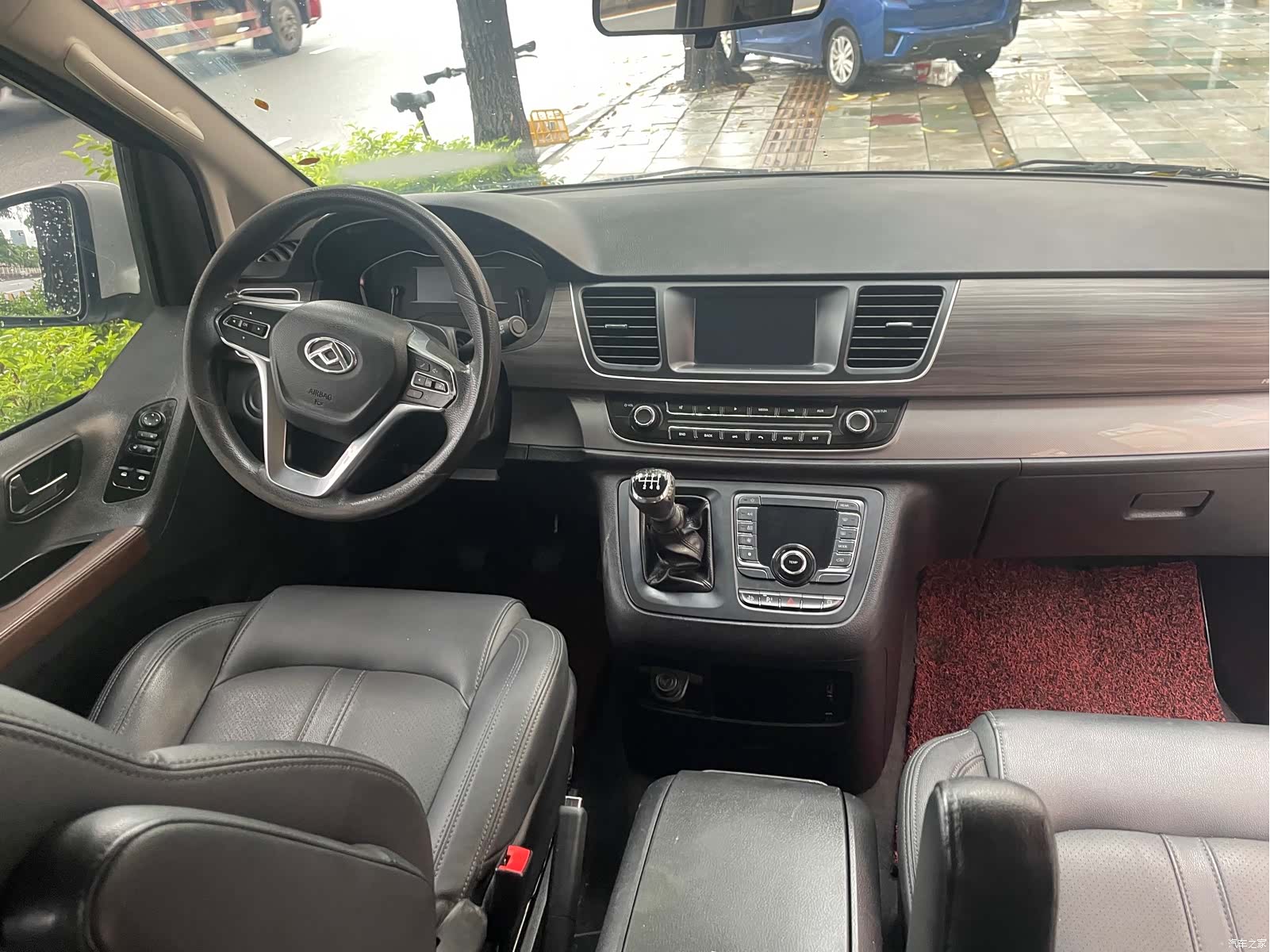 Maxus G10, 2021 3