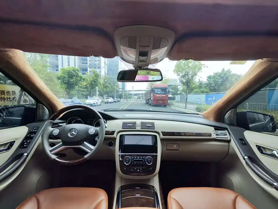 Mercedes-Benz R-class