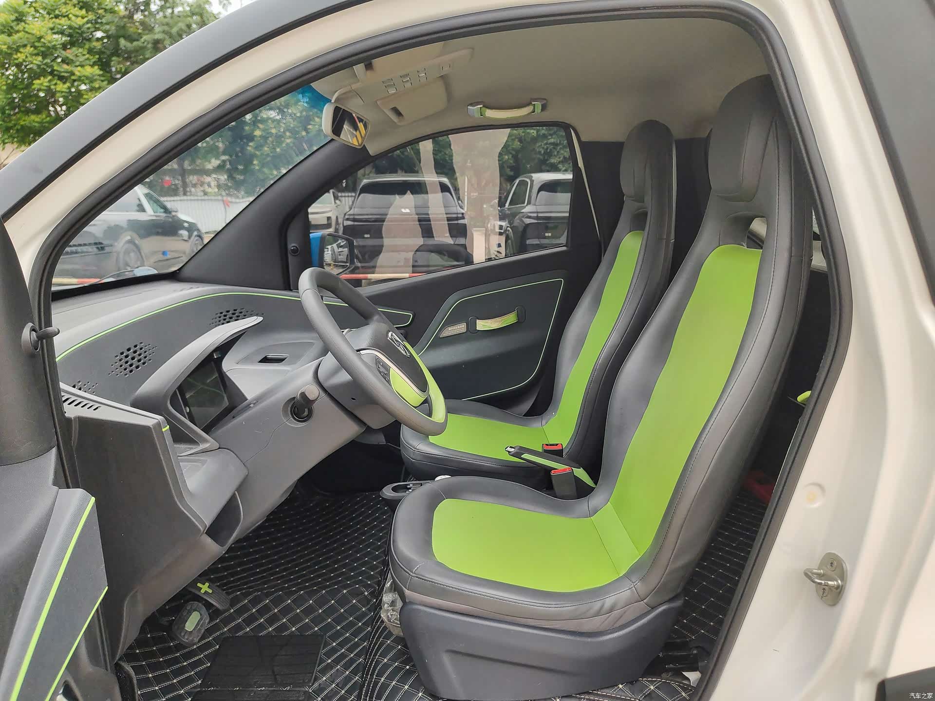 Wuling E100, 2021 8