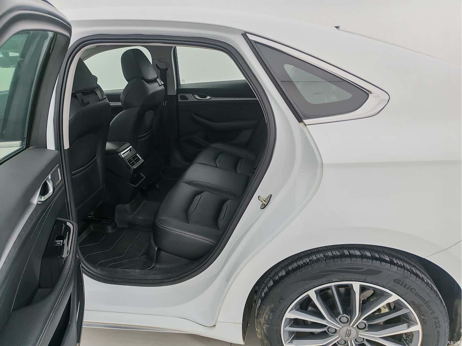 Geely Preface, 2022 8