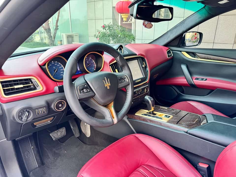 Maserati Ghibli Maserati Ghibli