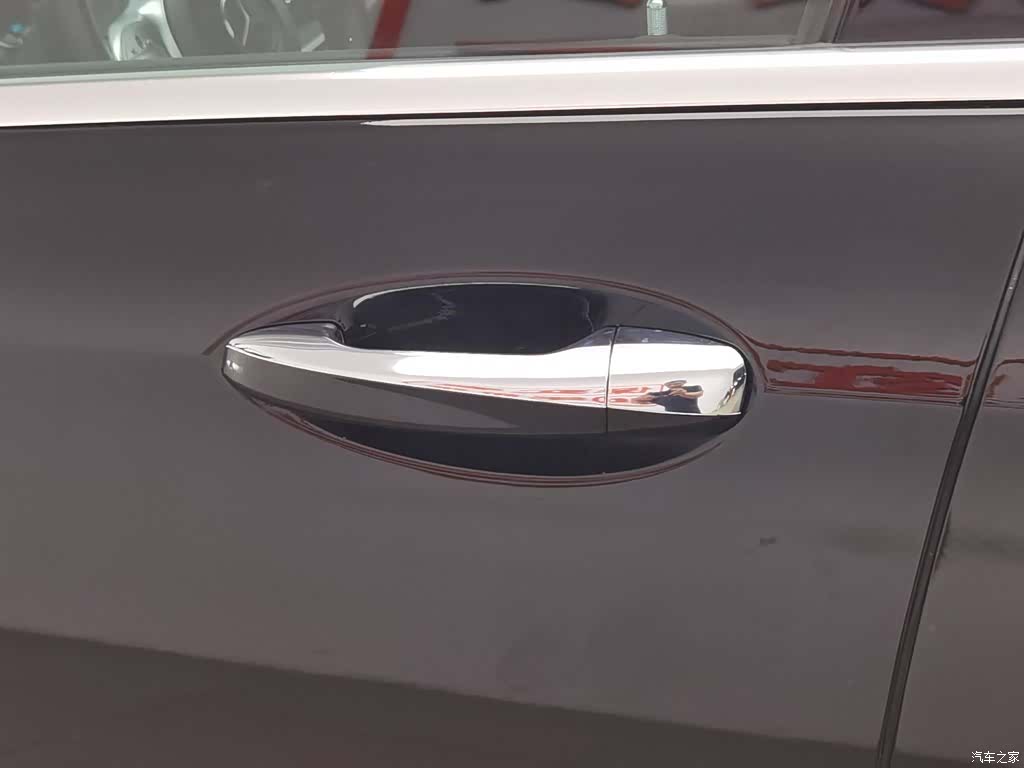 Mercedes-Benz E-Class, 2019 18