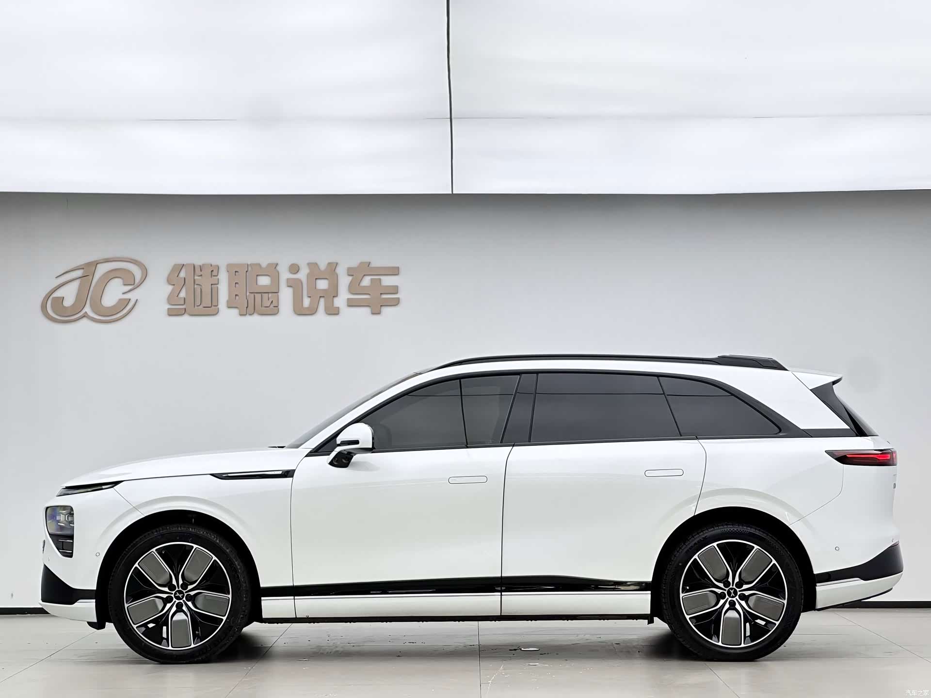Xpeng G9, 2022 все фото
