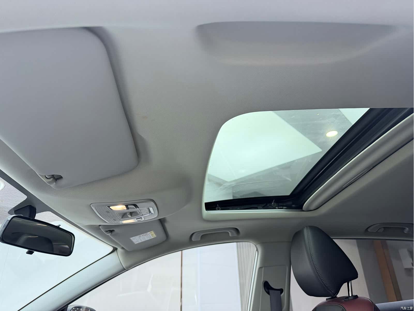 Geely Coolray, 2021 14