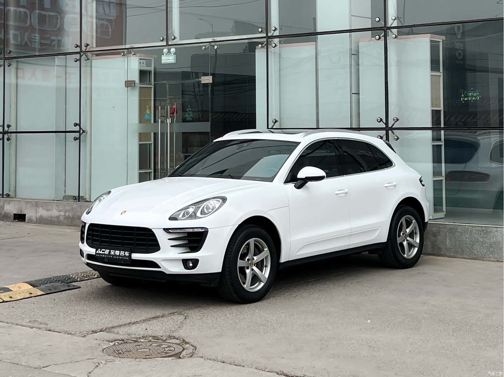 Porsche Macan, 2018 1