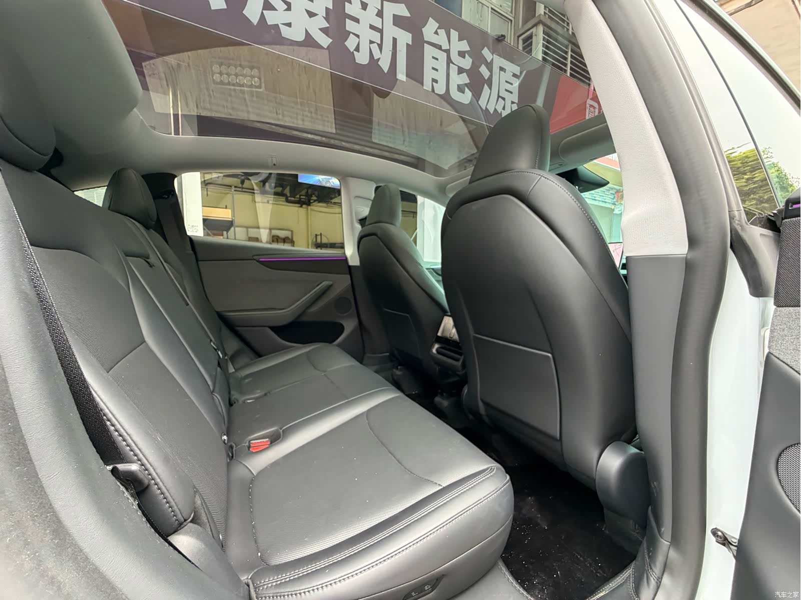 Tesla Model Y, 2025 9