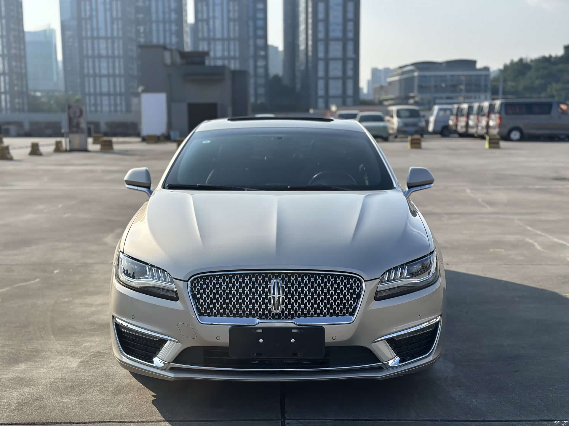 Lincoln MKZ, 2017 2