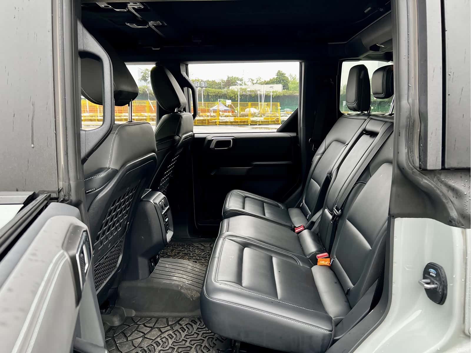 Ford Bronco, 2025 13