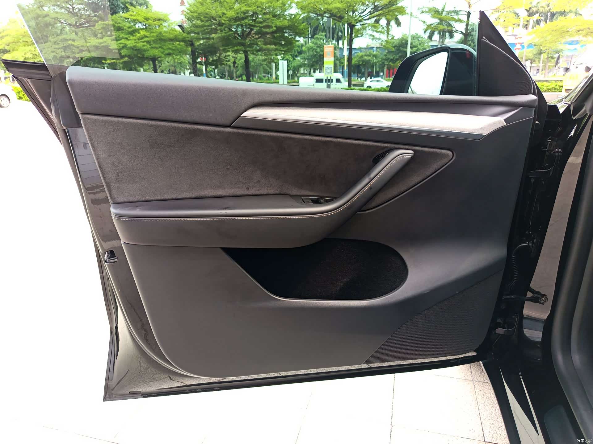 Tesla Model Y, 2024 12