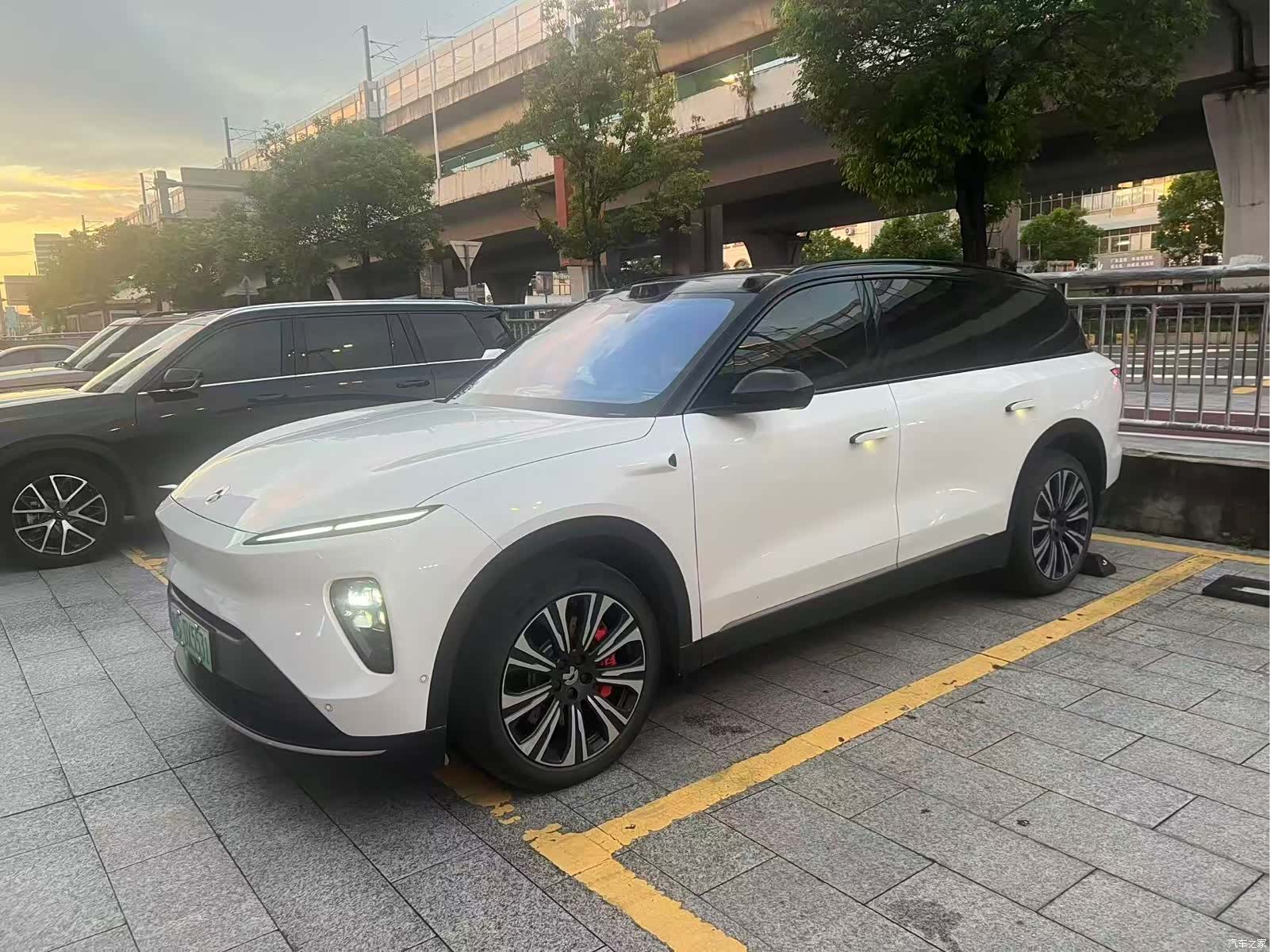 NIO ES8, 2024 1