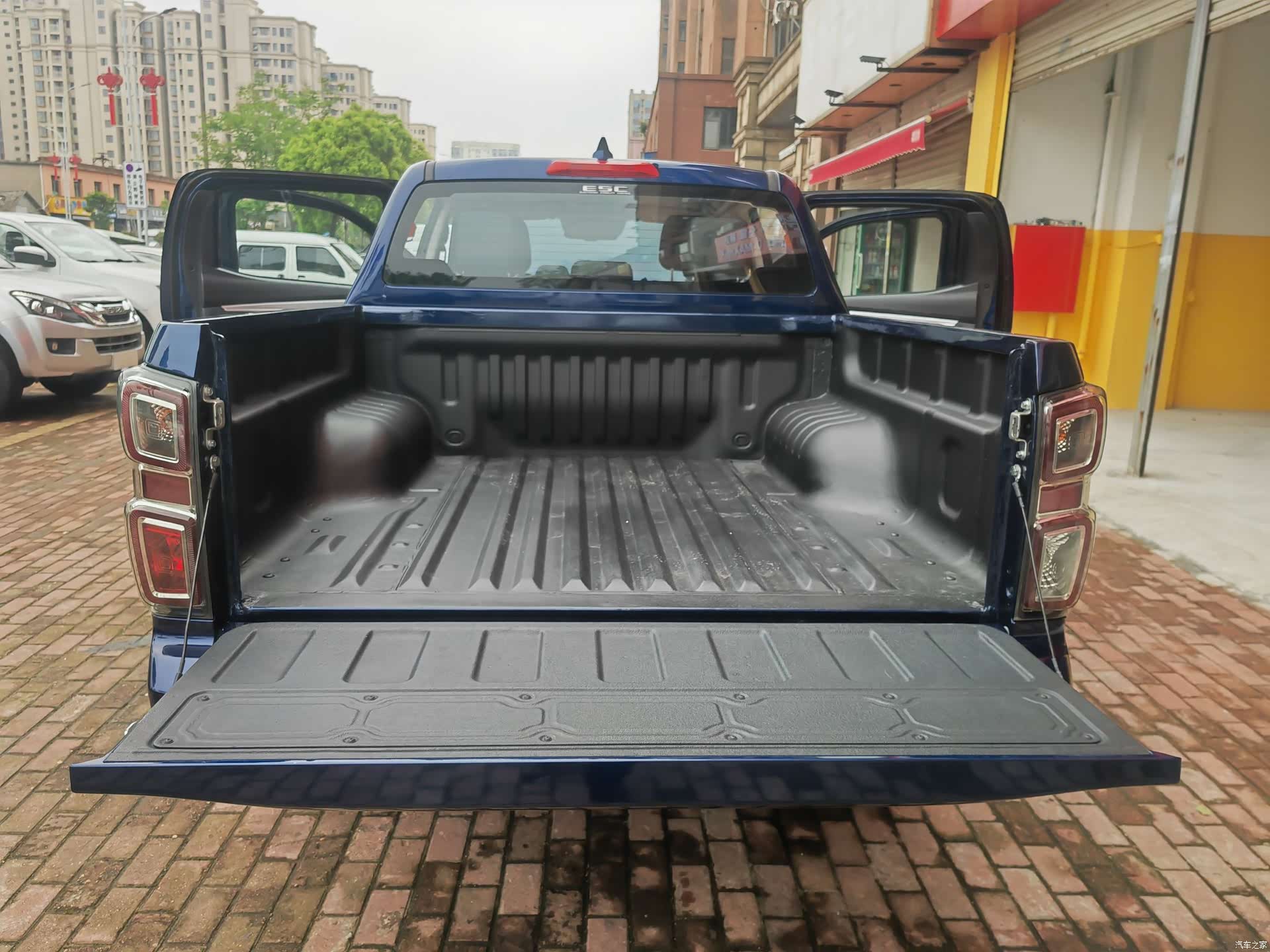 JiangXiWuShiLing D-MAX, 1900 6