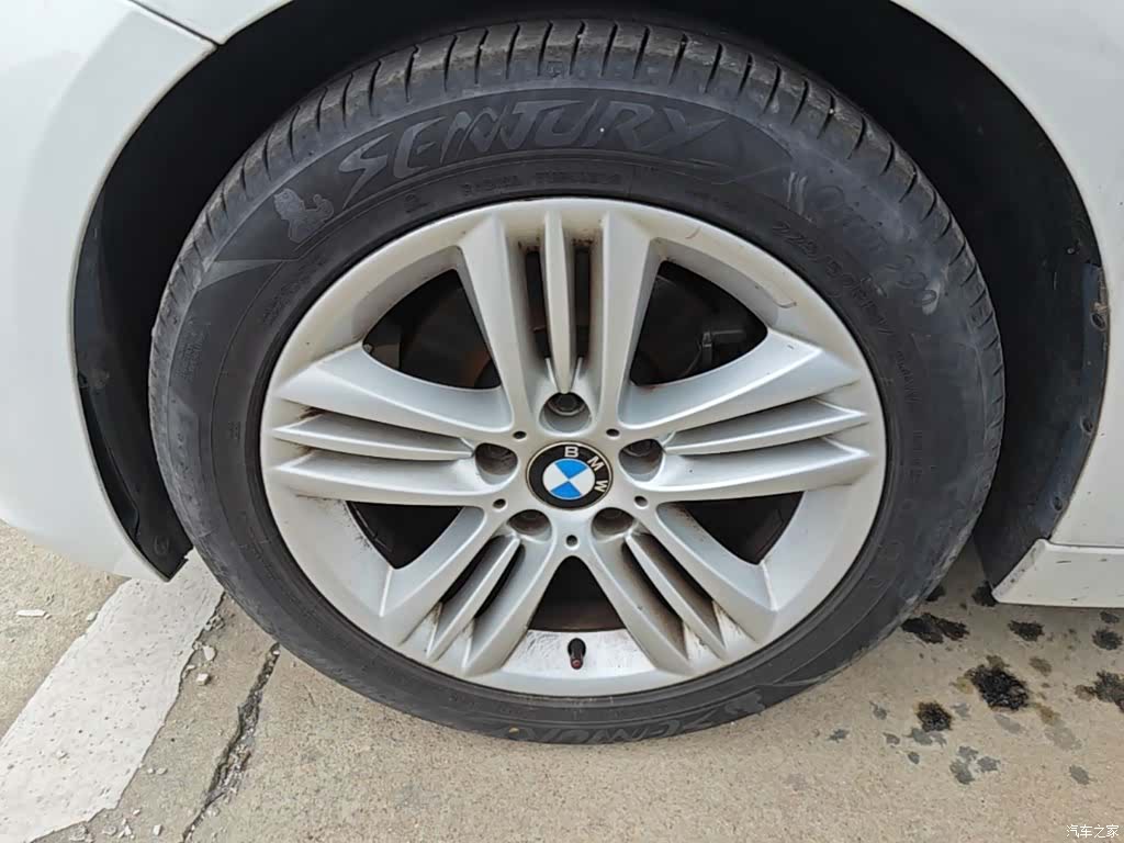 BMW 3 Series, 2016 23