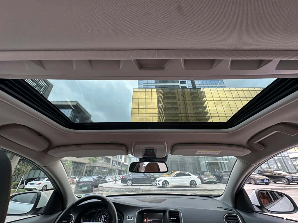 Volvo S60, 2017 13