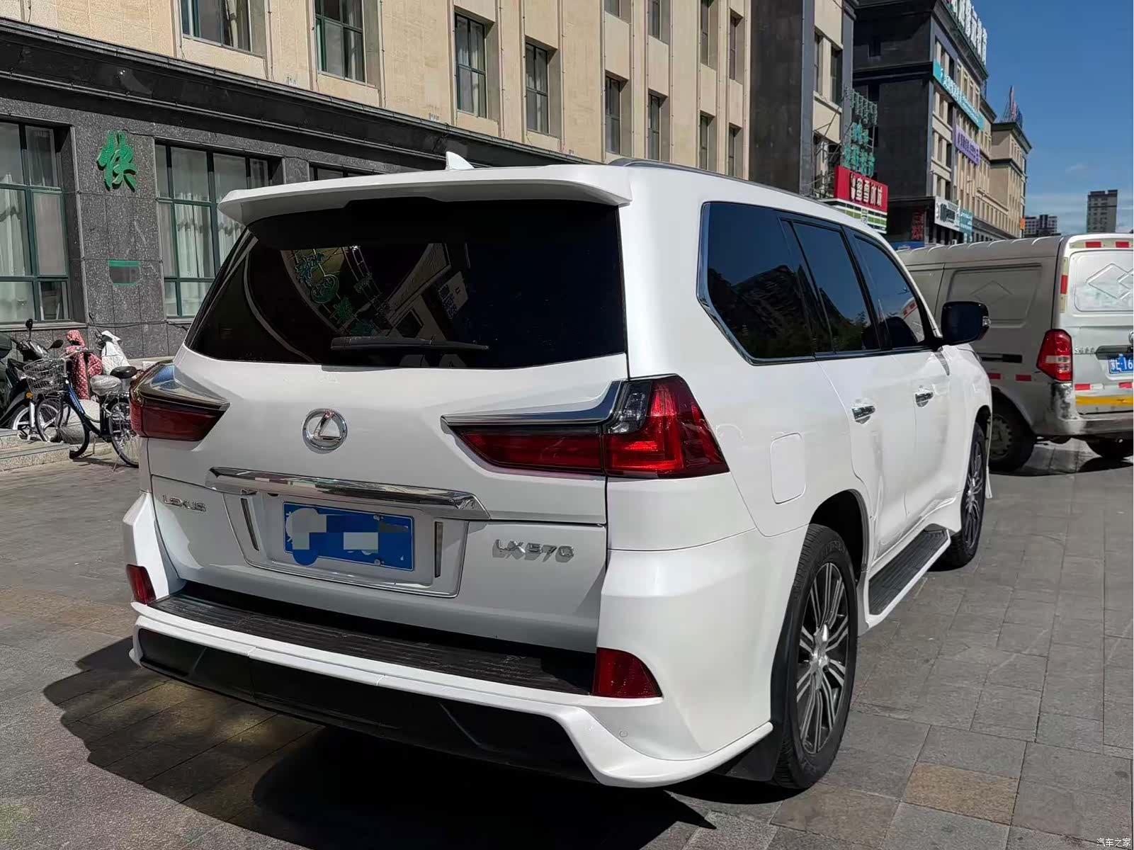 Lexus LX, 2018 4