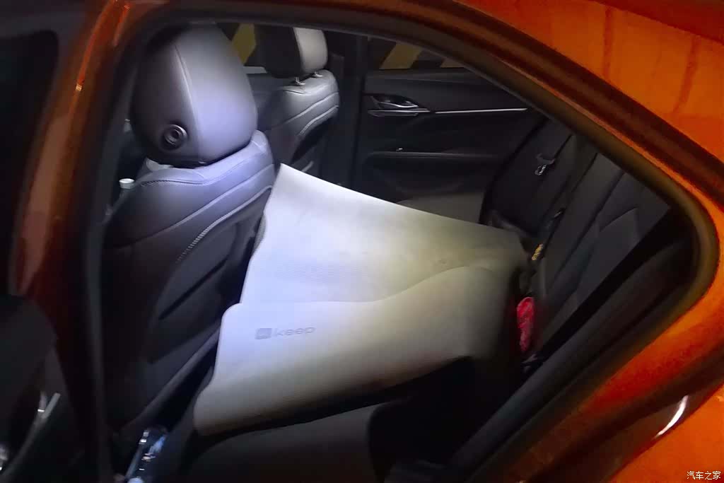 Cadillac CT4, 2023 10