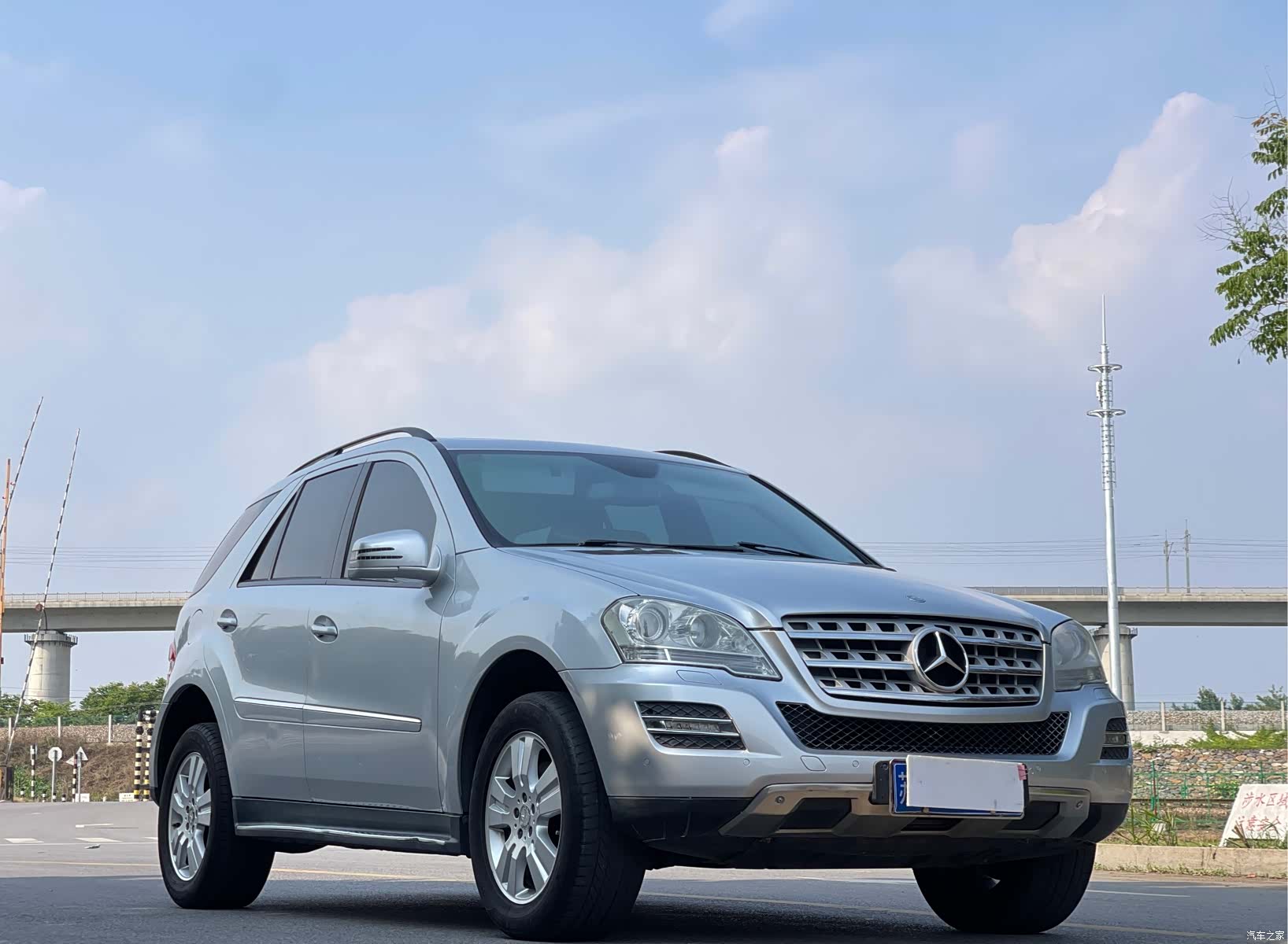 Mercedes-Benz M-Class, 2011 3