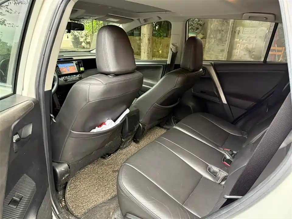 Toyota RAV4 Rongfang