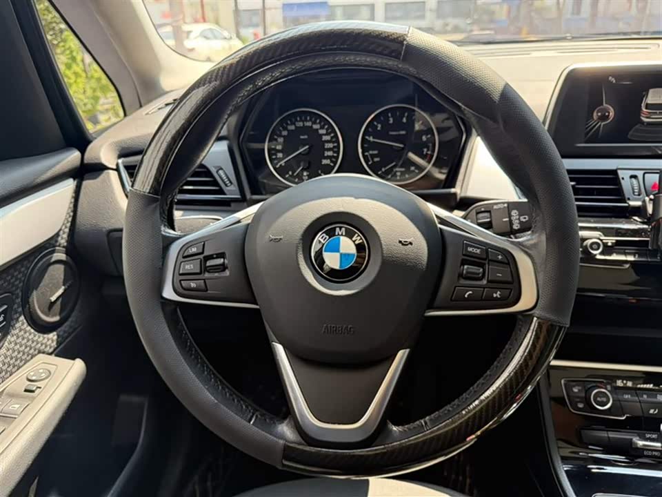 BMW 2 series station wagon