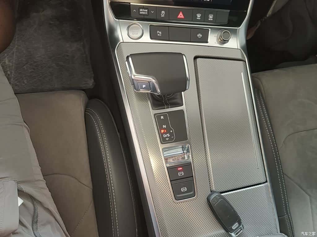Audi A6L, 2019 14