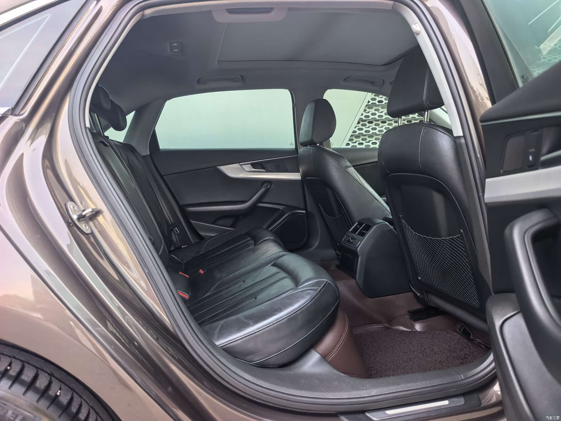 Audi A4L, 2017 12