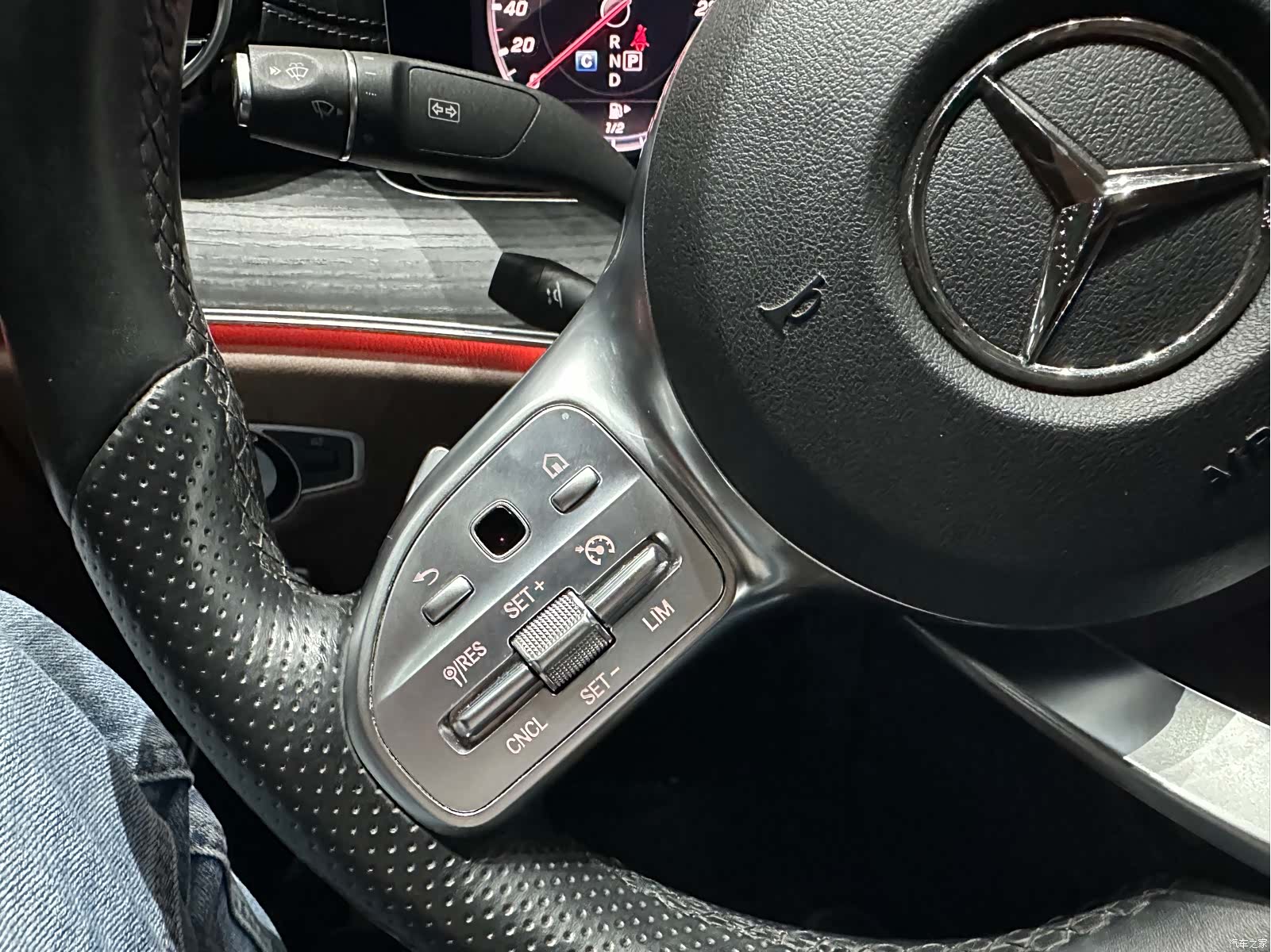 Mercedes-Benz E-Class, 2019 8