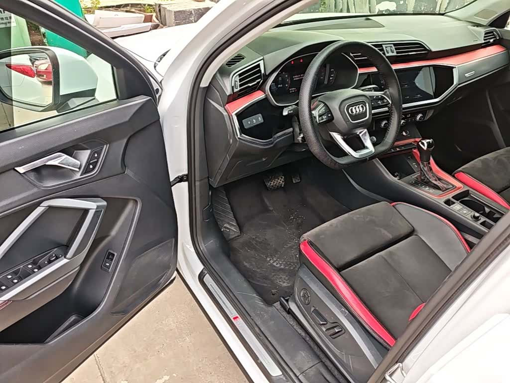 Audi Q3, 2020 16
