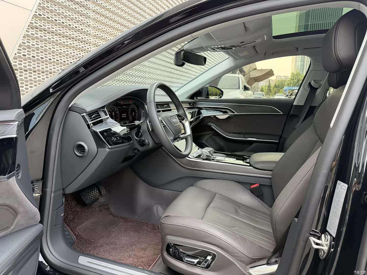 Audi A8L, 2025 14