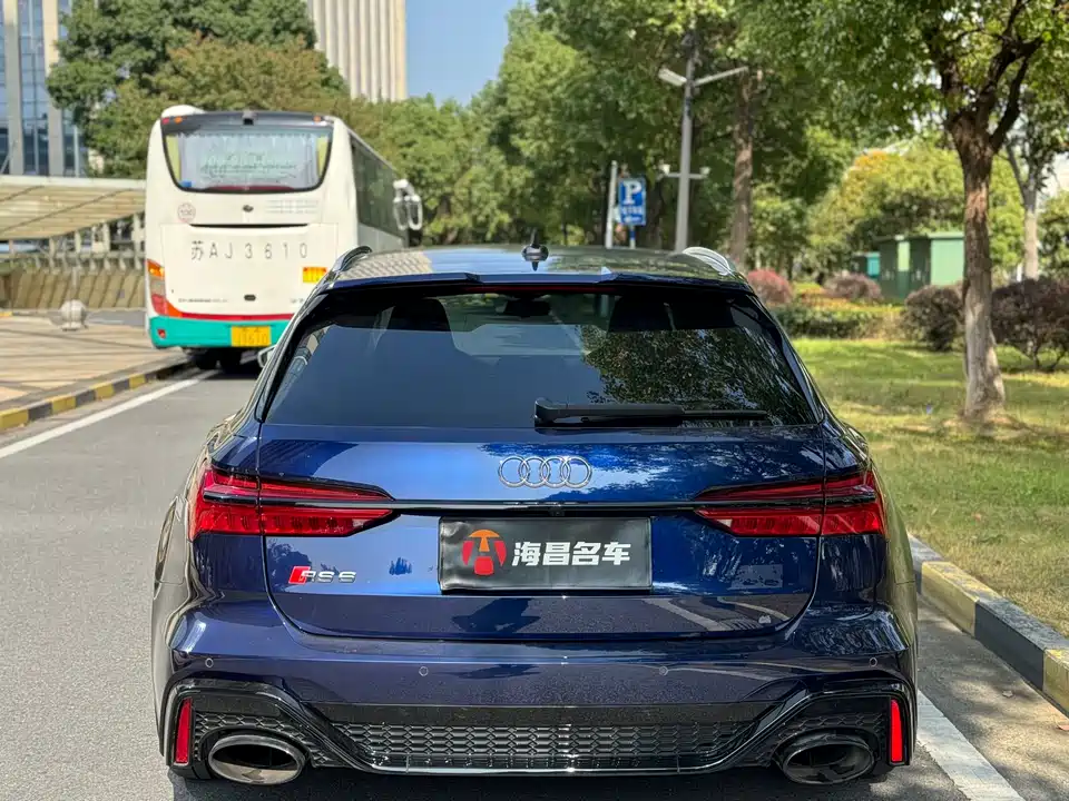 Audi RS 6