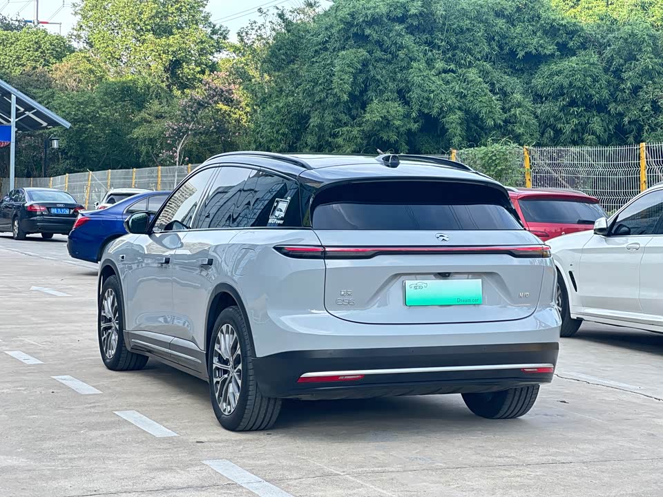 NIO ES6