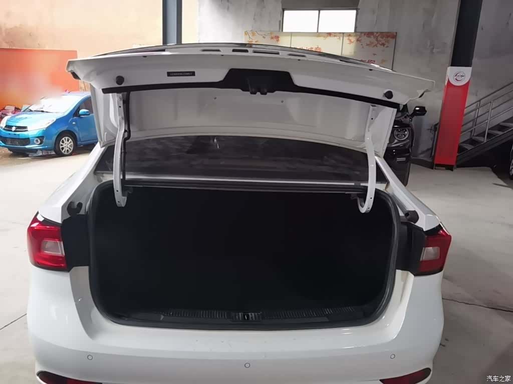 Roewe i5, 2021 19