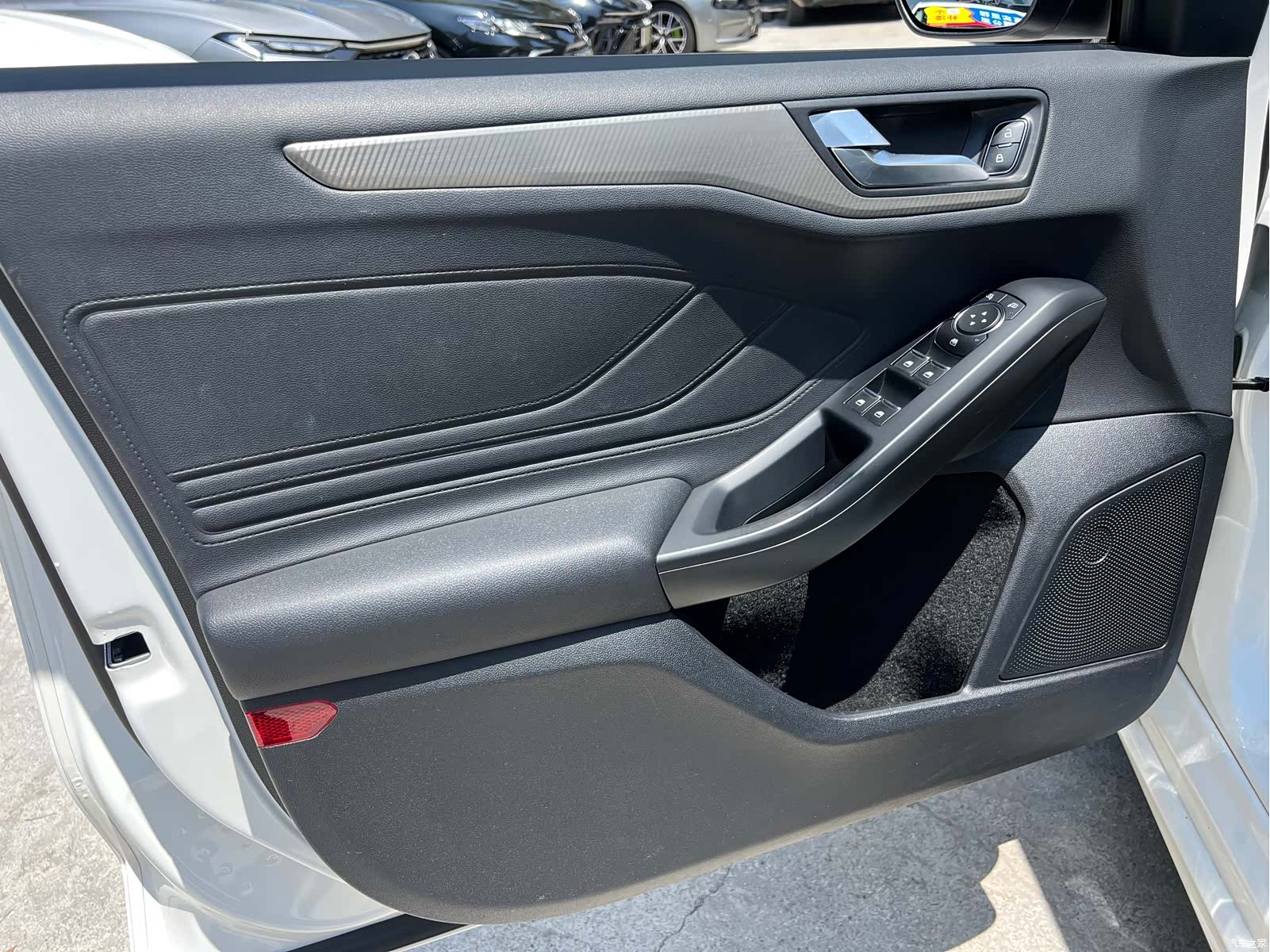 Ford Focus, 2019 все фото