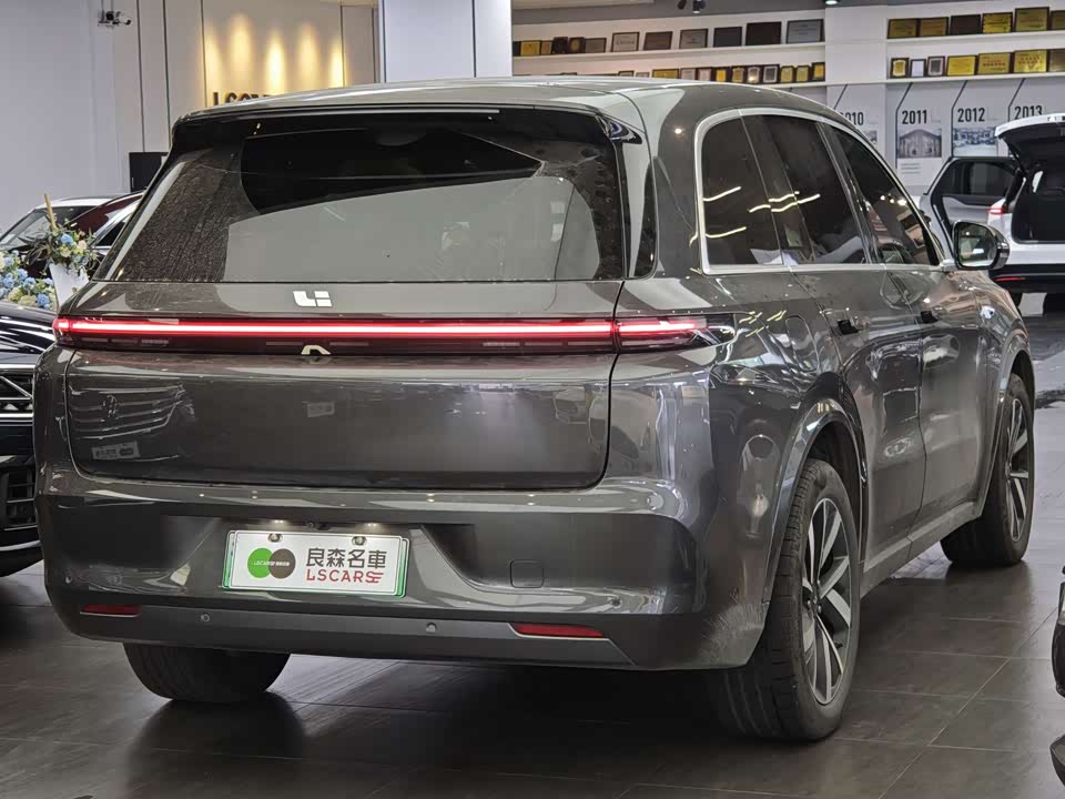 Li Auto Ideal L8