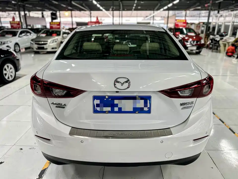 Mazda 3 Angkesaila