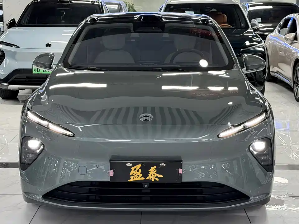 NIO ET7