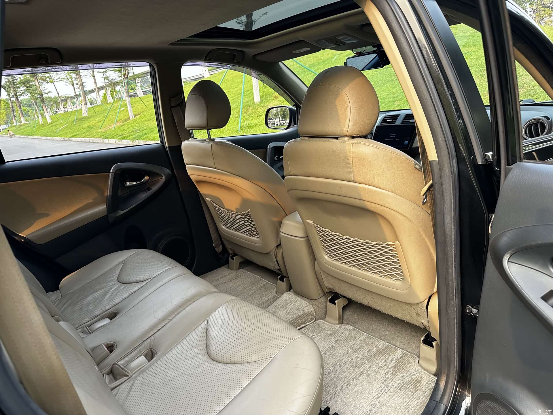 Toyota RAV4, 2012 12
